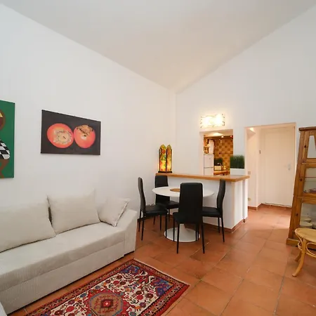 Apartment Villino Bella By Buddyrent