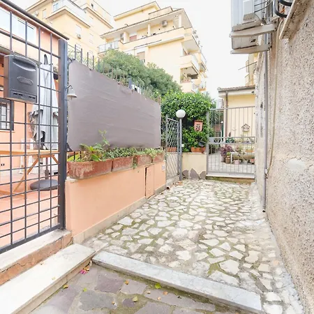 Apartment Villino Bella By Buddyrent